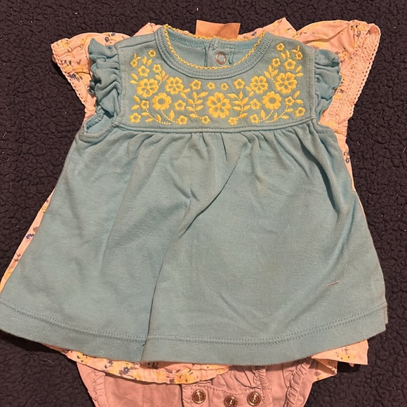 baby girl oshkosh and carters bundle size 3 months - Picture 5 of 8